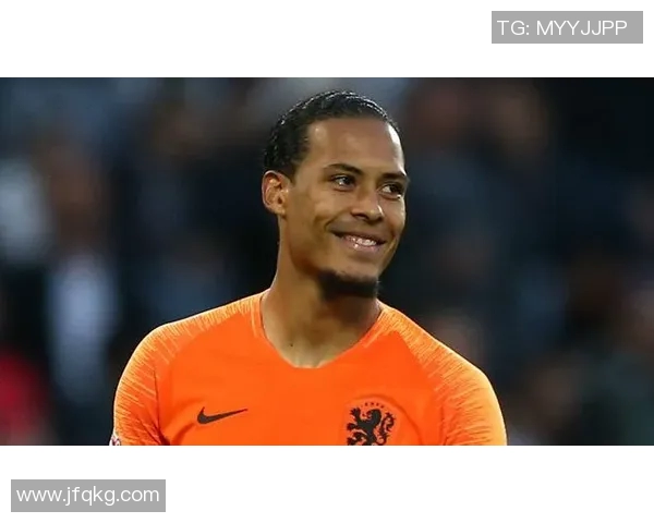 荷兰足球中轴线传承范戴克与范尼斯特鲁伊的辉煌对比与启示